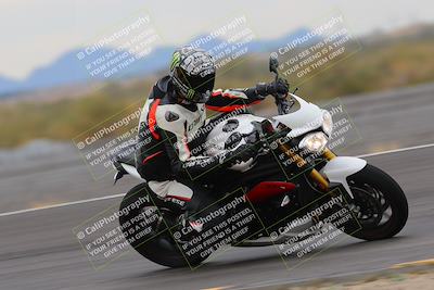 media/Jan-14-2023-SoCal Trackdays (Sat) [[497694156f]]/Turn 11 Inside (950am)/